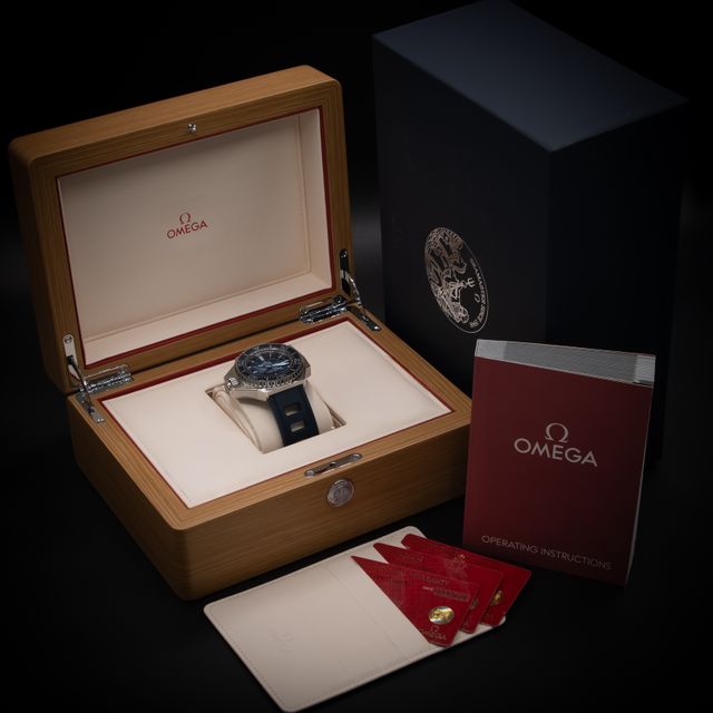 Omega Seamaster Ploprof 1200m 227.32.55.21.03.001 Image 5